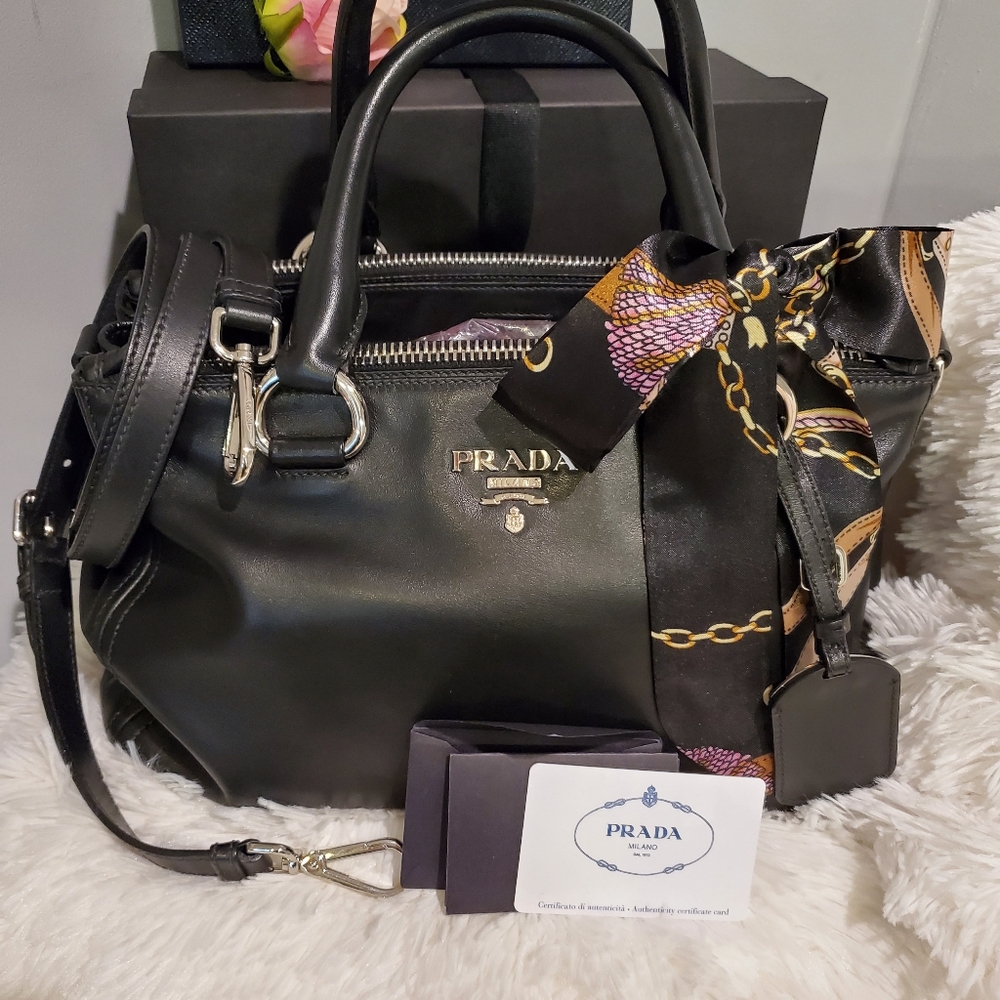 🖤🤍Authentic Prada Clochette🤍🖤